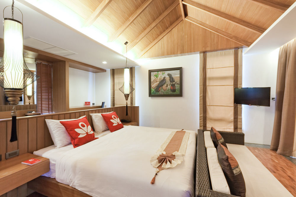 Chalong Chalet Resort Exterior photo
